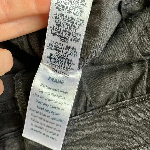 FRAME denim | Black 'Le Skinny High' Jeans in Film Noir - Picture 12 of 15